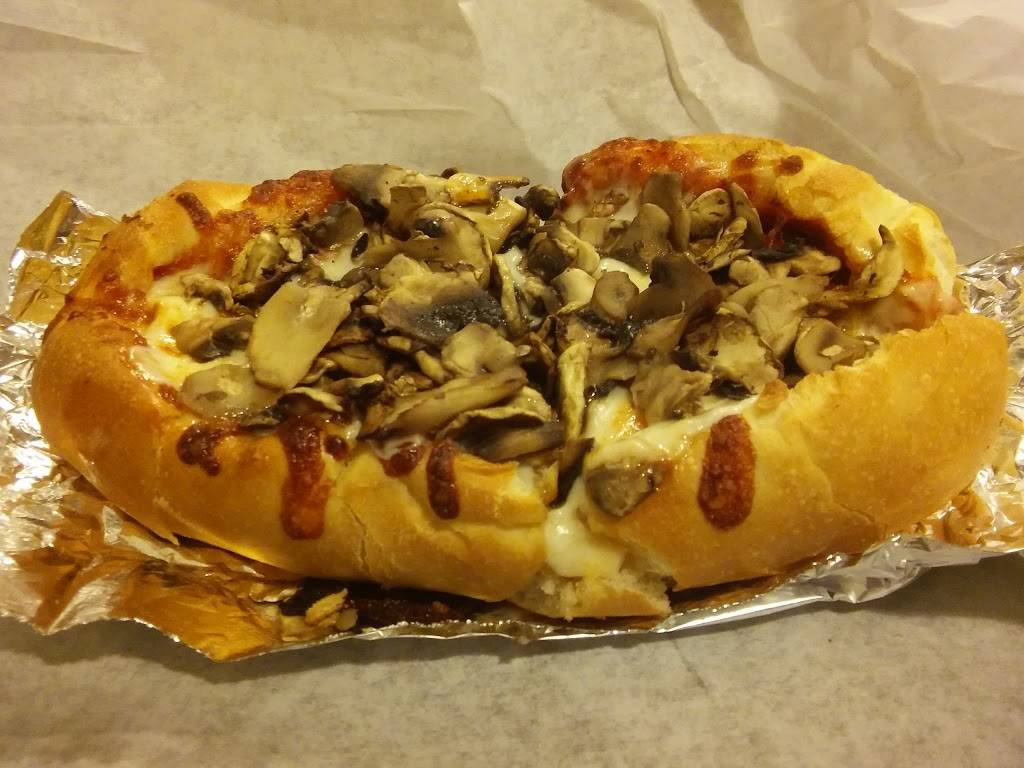 Vendettis Pizza & Pasta | restaurant | 33 N Washington St, Oxford, MI 48371, USA | 2486281540 OR +1 248-628-1540