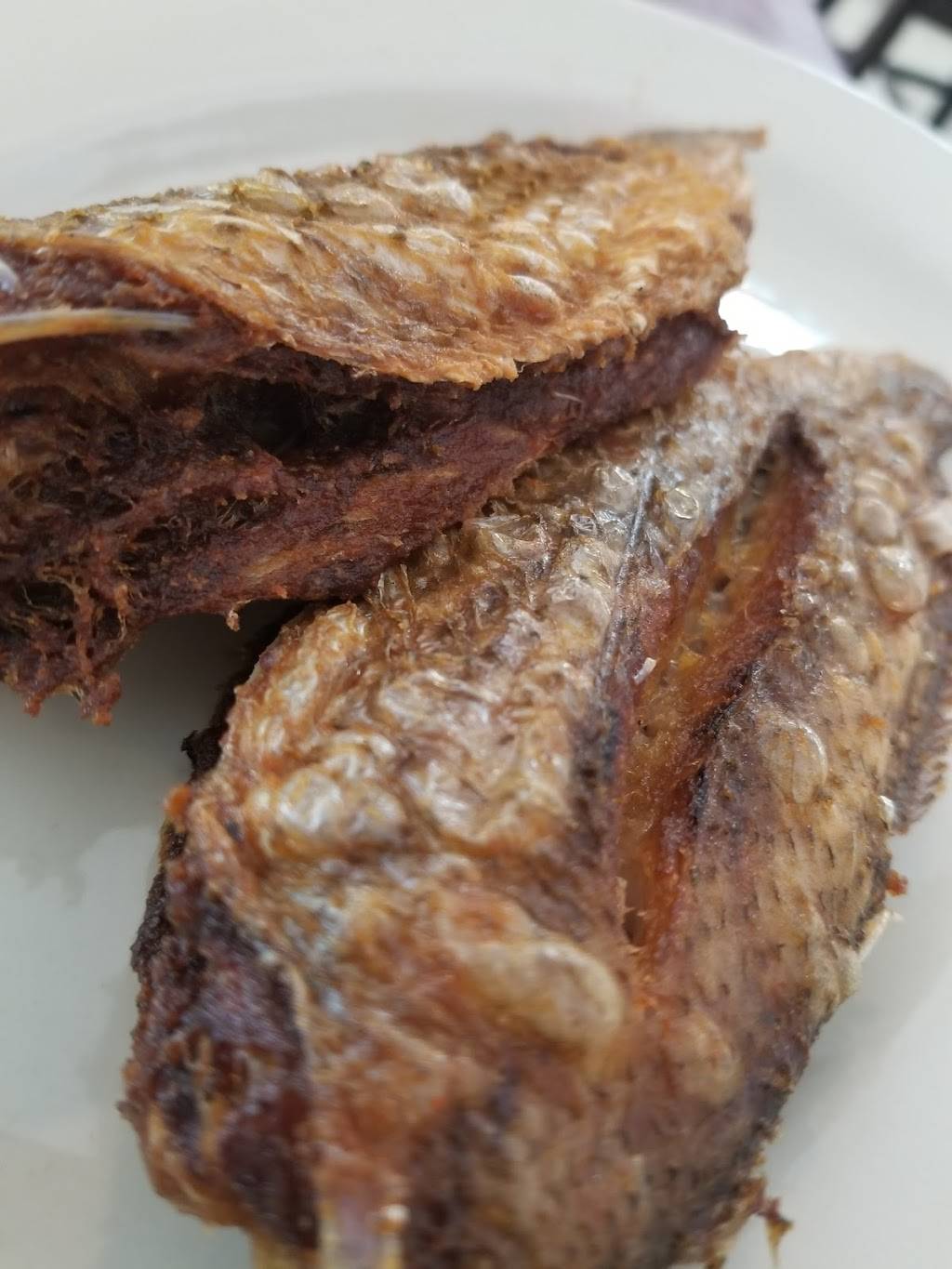 Zoewees Restaurant | restaurant | 4112 N Tryon St, Charlotte, NC 28206, USA | 7045599503 OR +1 704-559-9503