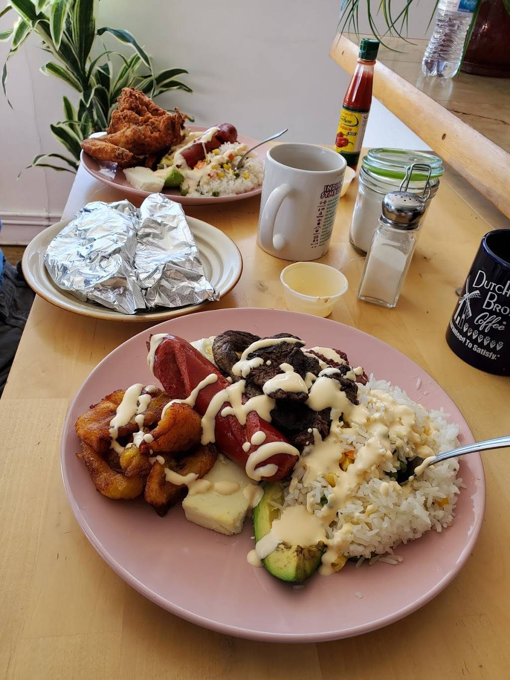 El Rinconcito Hondureno Inc | restaurant | 106 E Del Mar Cir, Aurora, CO 80011, USA | 7205244953 OR +1 720-524-4953