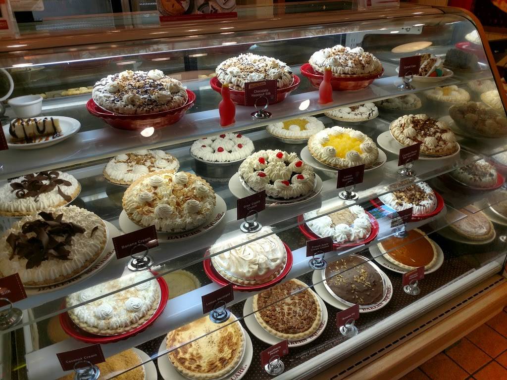 Bakers Square Restaurant & Bakery | restaurant | 200 Skokie Blvd, Wilmette, IL 60091, USA | 8472566080 OR +1 847-256-6080