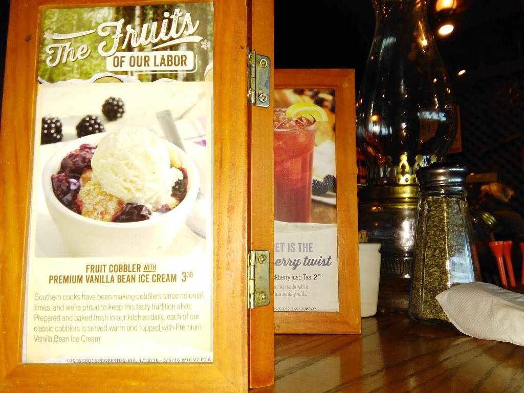 Cracker Barrel Old Country Store | restaurant | 1421 S West, SW Ashworth Pl, Topeka, KS 66604, USA | 7852733393 OR +1 785-273-3393