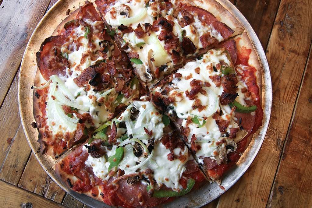 Le Poutine Bar | restaurant | 4750 Boulevard Sainte-Rose, Laval, QC H7R 5S6, Canada | 4503144343 OR +1 450-314-4343