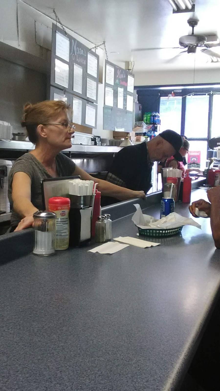 Nanas New York Hot Dogs | restaurant | 1110 Federal St, Pittsburgh, PA 15212, USA | 4129042785 OR +1 412-904-2785