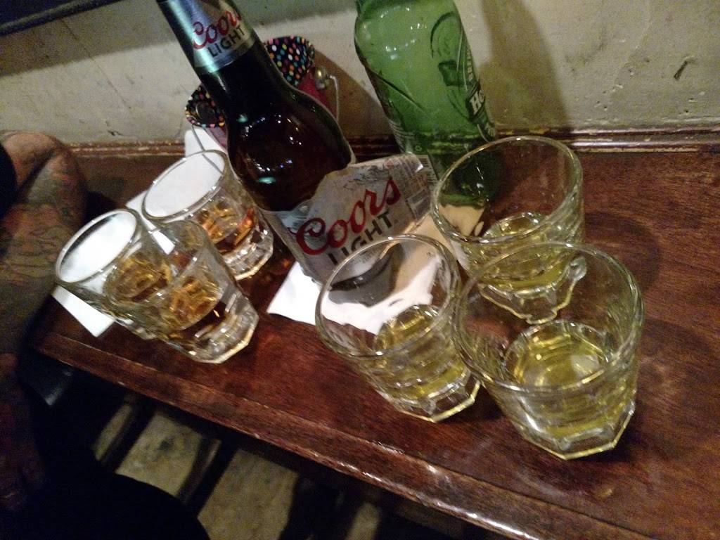 The Green Girl Saloon | restaurant | 14341 Beach Blvd, Westminster, CA 92683, USA | 7148978612 OR +1 714-897-8612