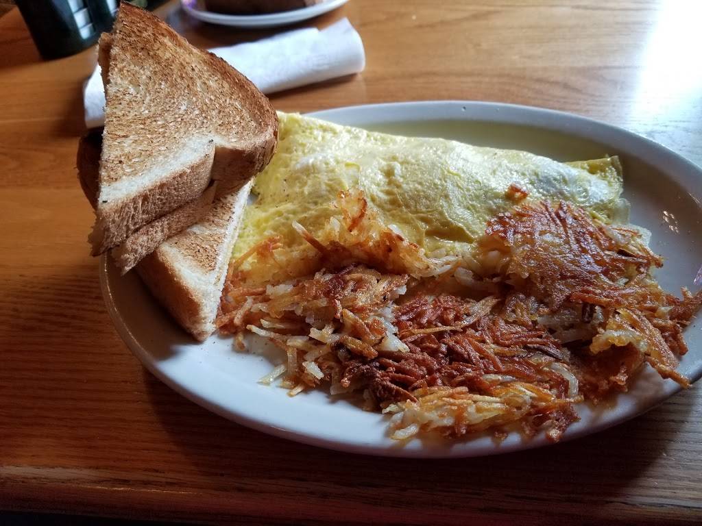 Garretts Place | restaurant | 3548 W Houghton Lake Dr, Houghton Lake, MI 48629, USA | 9893666785 OR +1 989-366-6785