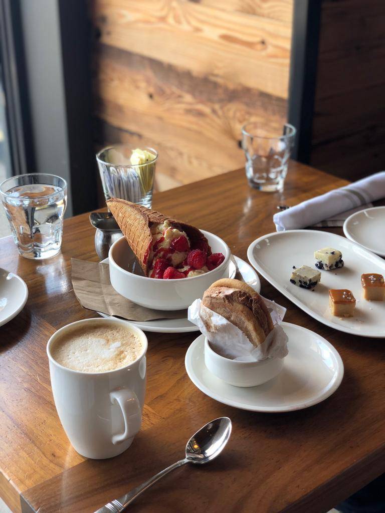 Barrel & Bushel | restaurant | 7901 Tysons One Pl, Tysons, VA 22102, USA | 7038486340 OR +1 703-848-6340