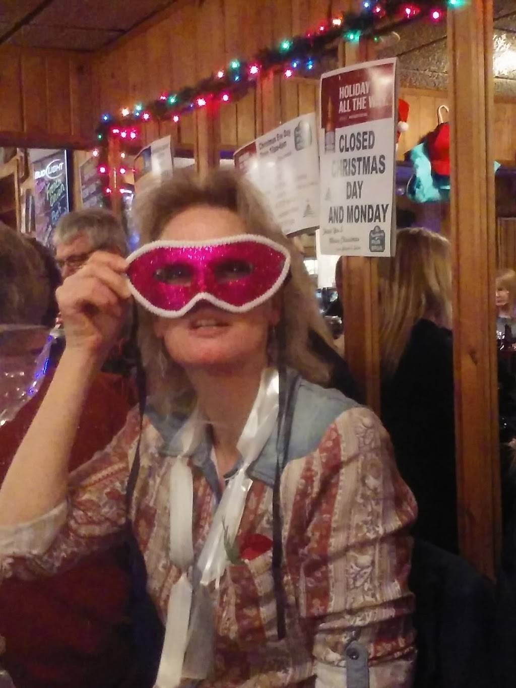 Southway Pub & Grub Inc | restaurant | 1212 S Central Ave, Marshfield, WI 54449, USA | 7153873388 OR +1 715-387-3388