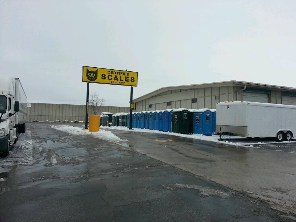 Pilot Travel Center | restaurant | 11650 Courthouse Blvd, Inver Grove Heights, MN 55077, USA | 6514383397 OR +1 651-438-3397