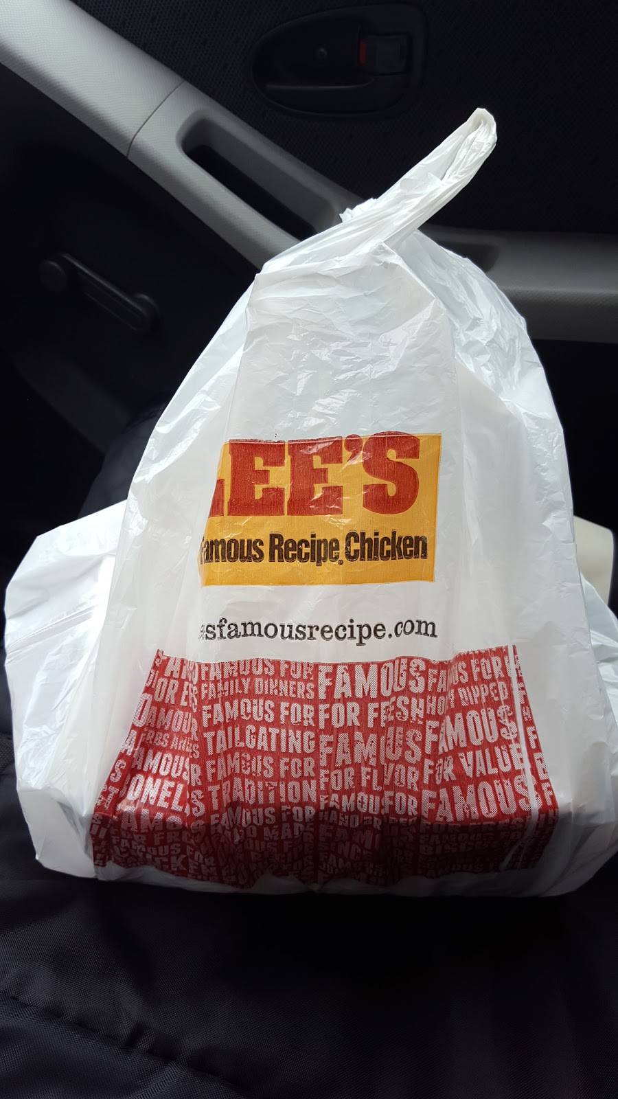 Lees Famous Recipe Chicken | restaurant | 2925 Brownsboro Rd, Louisville, KY 40206, USA | 5028964694 OR +1 502-896-4694