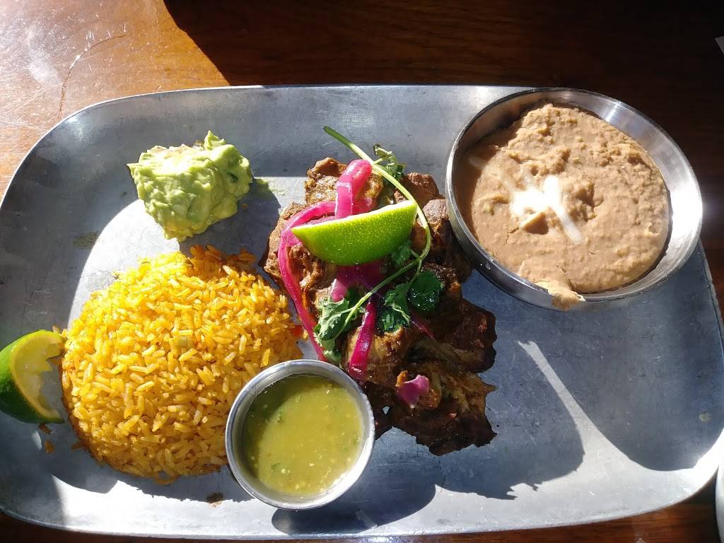 Moctezumas Mexican Restaurant & Catering | restaurant | 4628 Point Fosdick Dr, Gig Harbor, WA 98335, USA | 2538518464 OR +1 253-851-8464