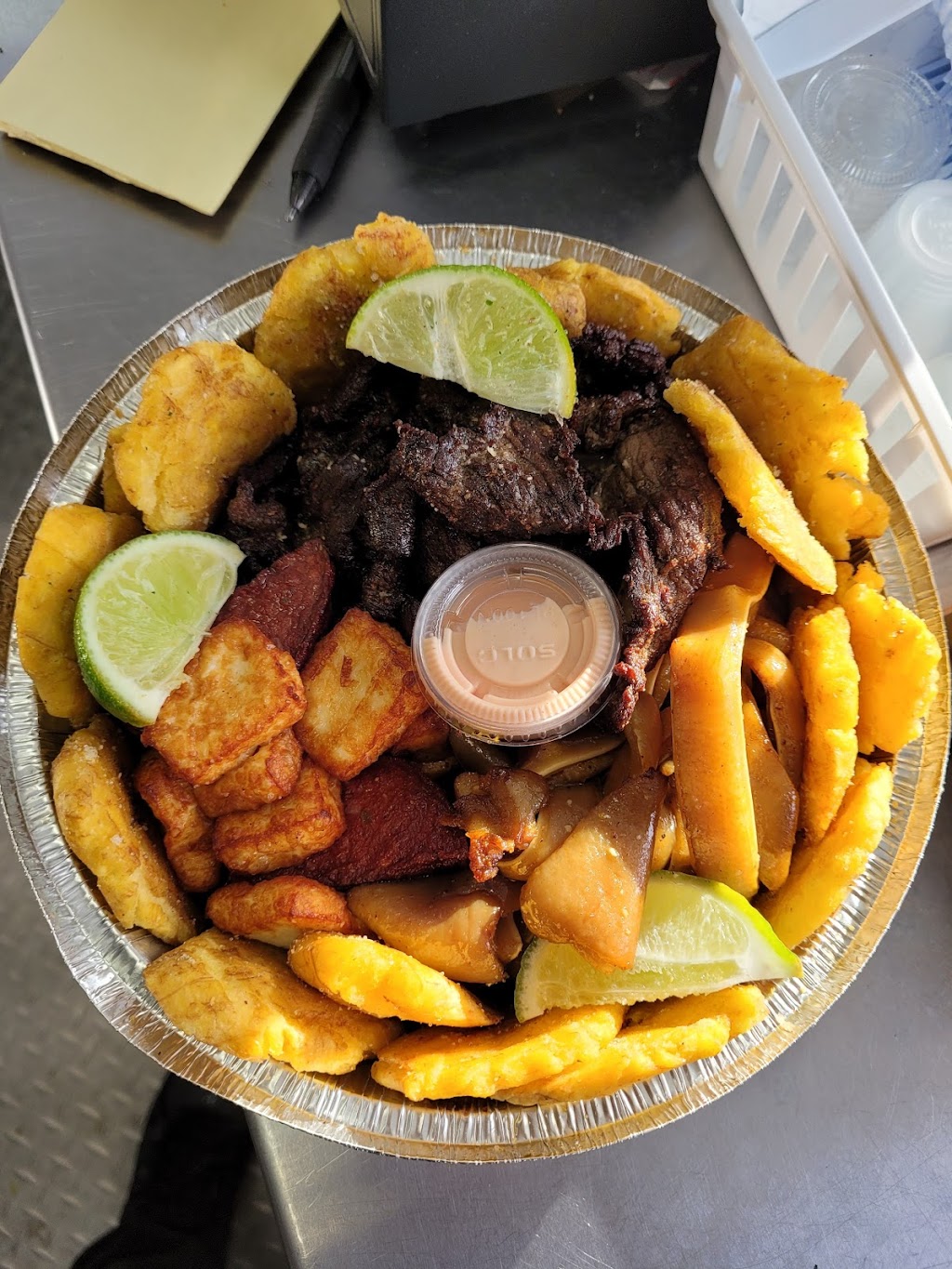 El Patio RD Chimi | restaurant | 615 W Bloomingdale Ave, Brandon, FL 33511, USA | 3472080201 OR +1 347-208-0201