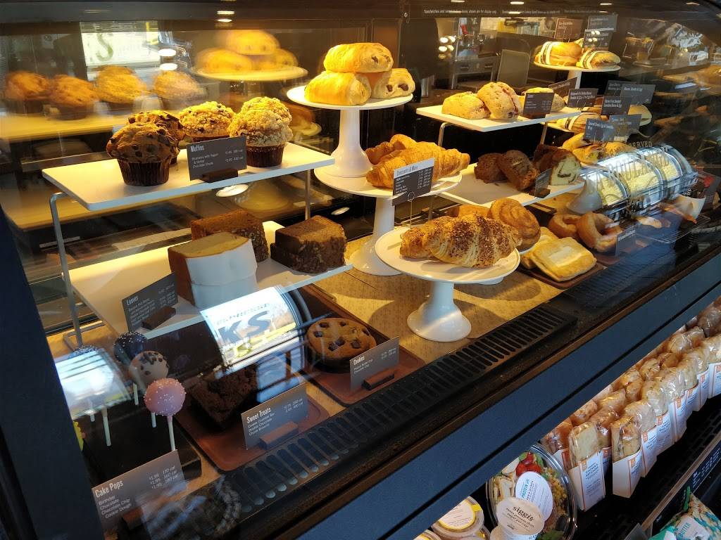 Starbucks | cafe | 1370 Ten Rod Rd, North Kingstown, RI 02852, USA | 4012955236 OR +1 401-295-5236