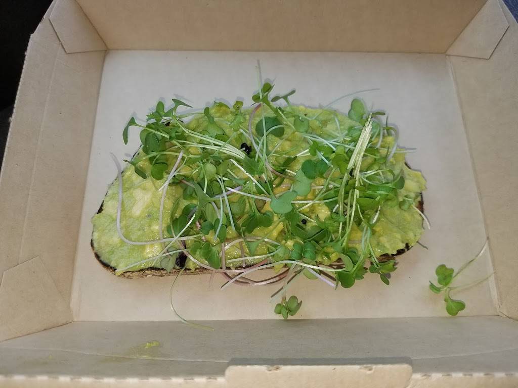 Ginger Juice - Village Shopping Center | restaurant | 7021 Three Chopt Rd, Richmond, VA 23226, USA | 8042823002 OR +1 804-282-3002