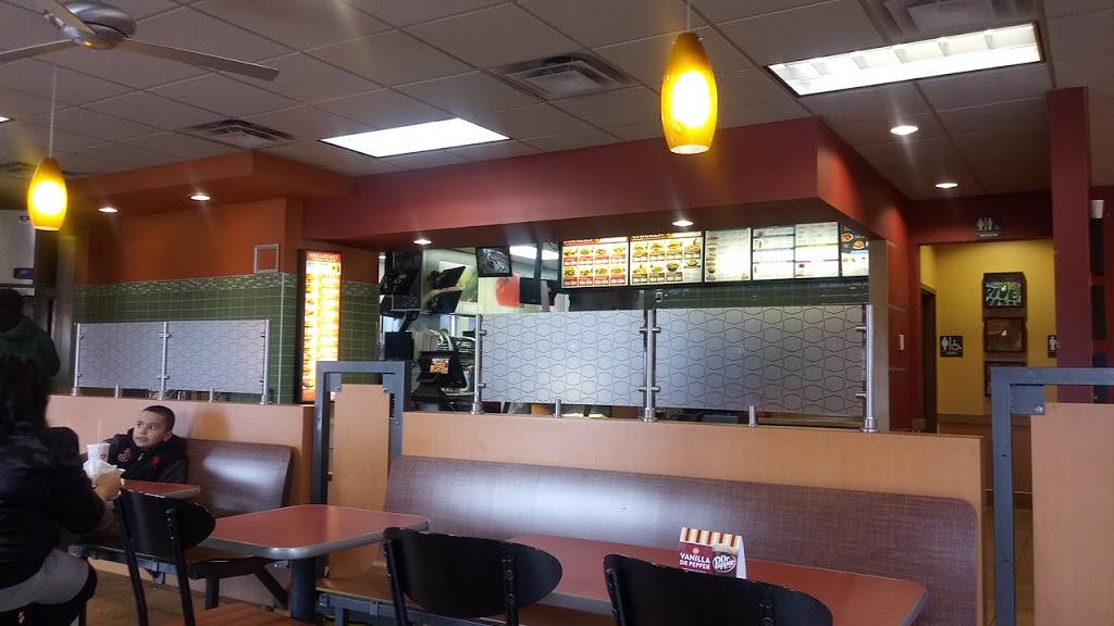 Jack in the Box | restaurant | 2020 S Federal Blvd, Denver, CO 80219, USA | 3039344435 OR +1 303-934-4435
