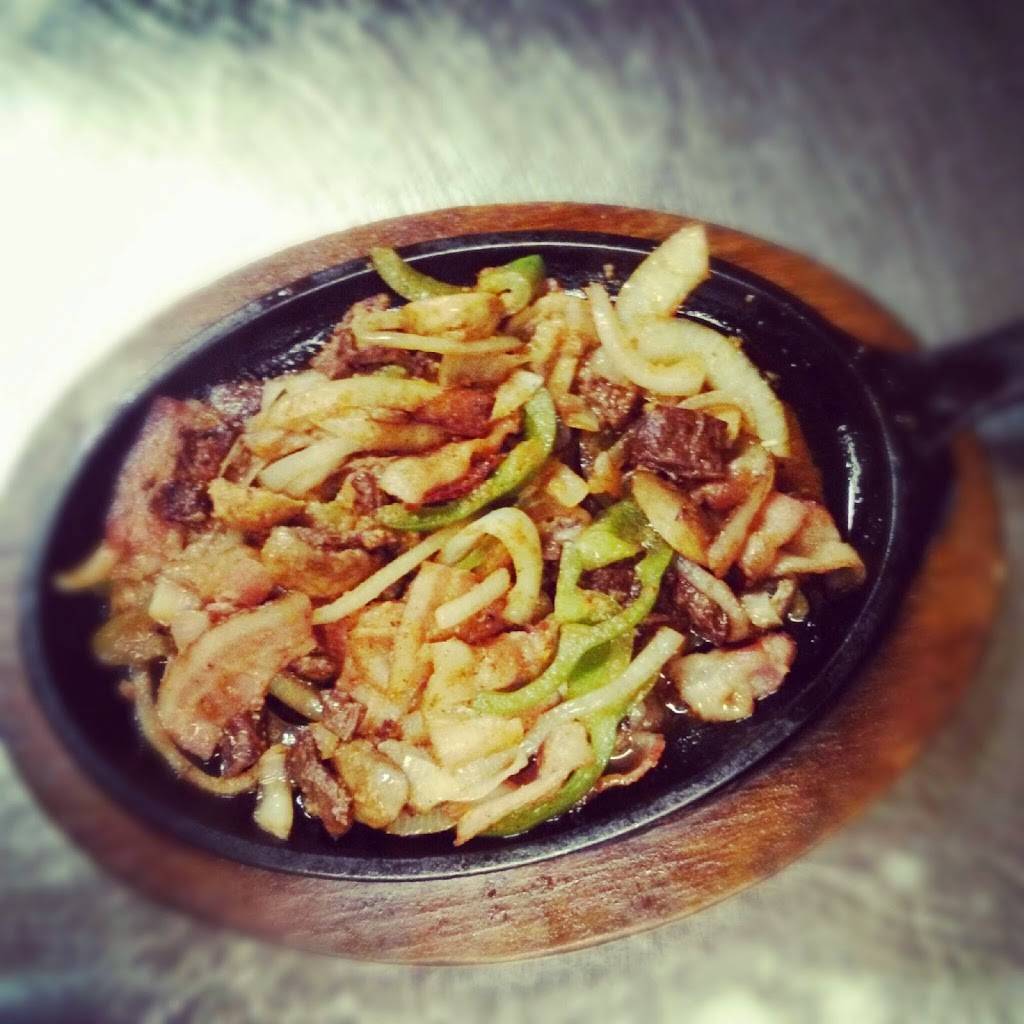 Gallo De Oro Mexican Restaurant | restaurant | 10015 Main St, Bothell, WA 98011, USA | 4254879554 OR +1 425-487-9554