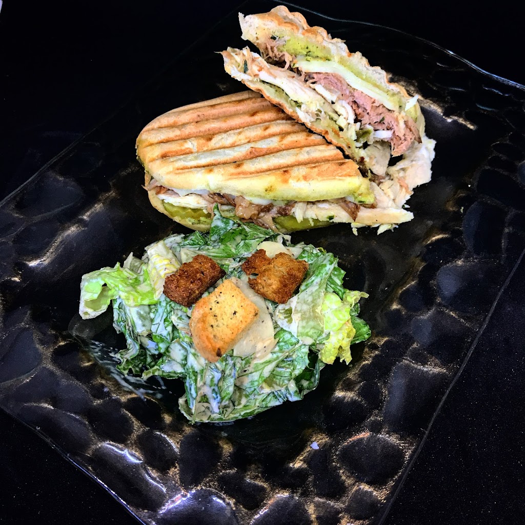 Cafe at Waterford | restaurant | 7650 W Courtney Campbell Causeway Suite 285, Tampa, FL 33607, USA | 8139479800 OR +1 813-947-9800