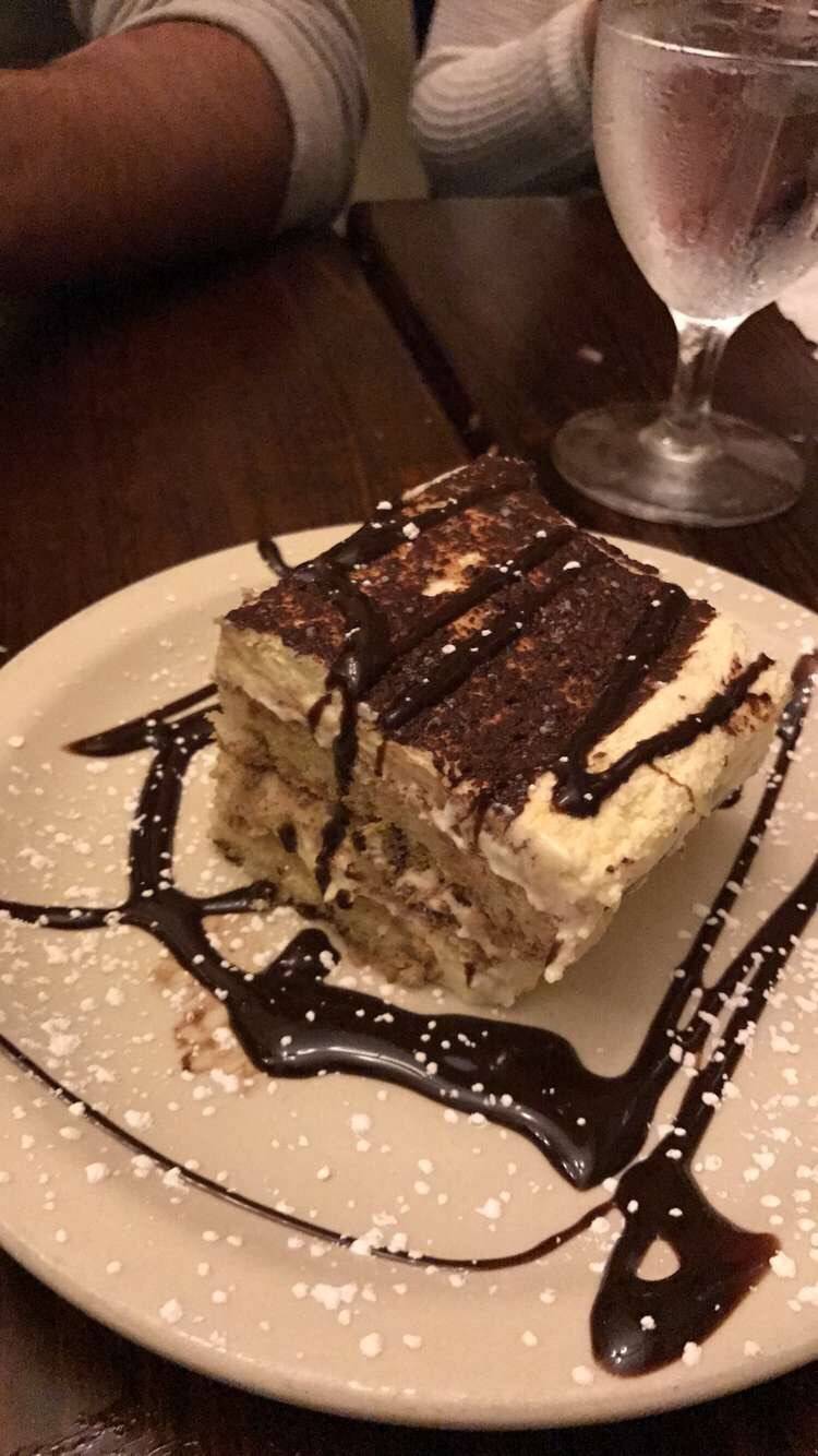 Carluccis Bistro | restaurant | 653 US-22, Whitehouse Station, NJ 08889, USA | 9089234270 OR +1 908-923-4270