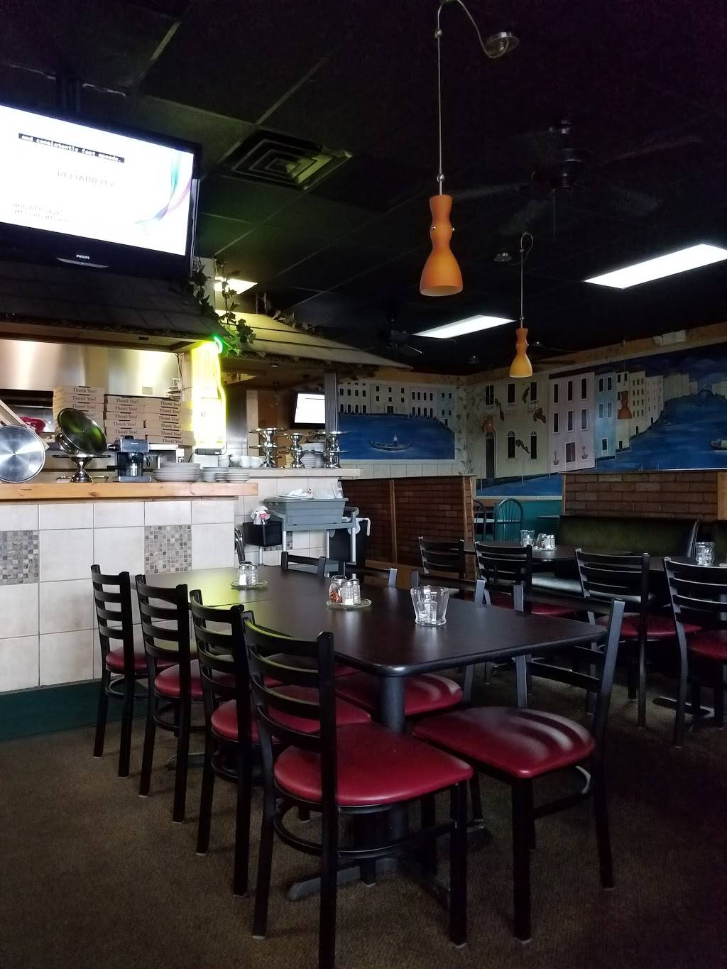 Mama Mia Pizza & Italian Restaurant | restaurant | 1700 Raleigh Rd Pkwy W #132, Wilson, NC 27896, USA | 2522061200 OR +1 252-206-1200