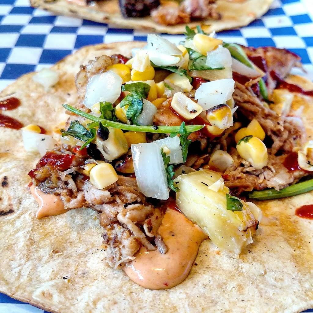 Longboards Taco and Tiki | restaurant | 302 Pearl St suite c, New Albany, IN 47150, USA | 8129247510 OR +1 812-924-7510