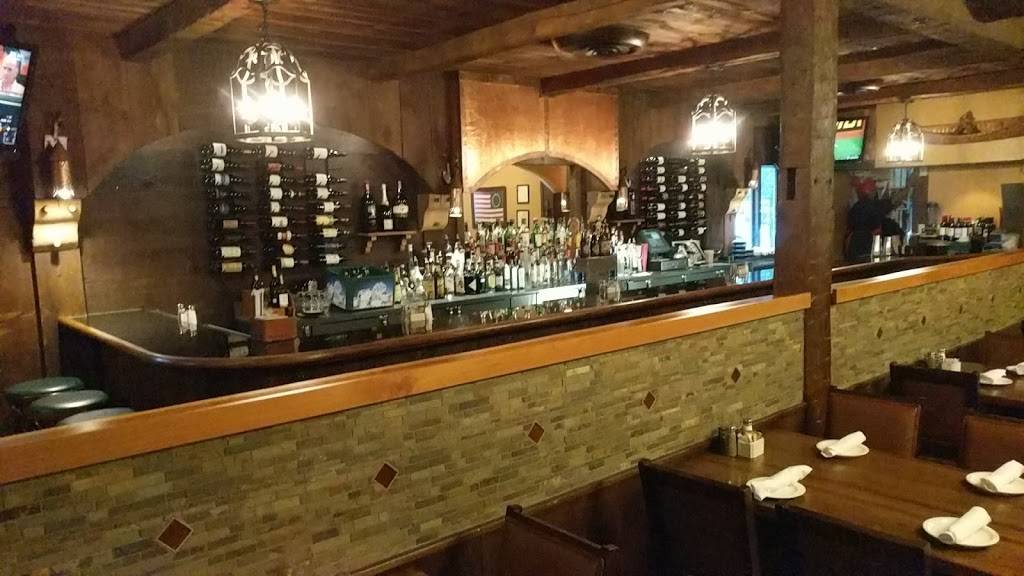 Bass Lake Taverne & Inn | restaurant | 426 South St, Chardon, OH 44024, USA | 4402853100 OR +1 440-285-3100