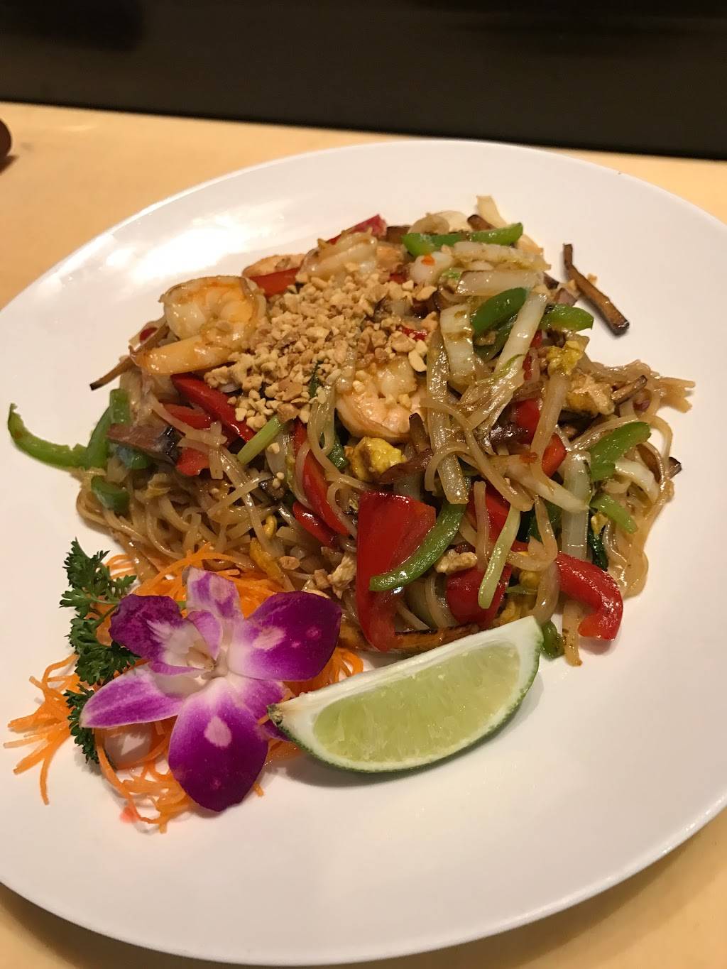 Daiki Hibachi and Sushi | restaurant | 7557 Haverford Ave, Philadelphia, PA 19151, USA | 2158771888 OR +1 215-877-1888