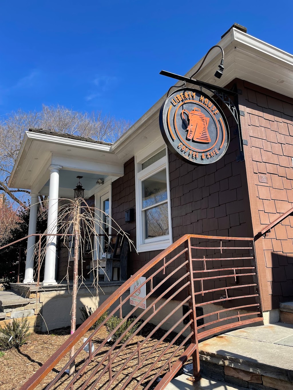 Liberty House Coffee and Café | cafe | 221 S Liberty St, Asheville, NC 28801, USA | 8285052236 OR +1 828-505-2236