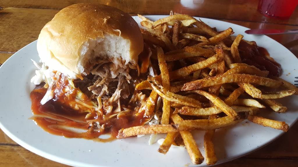 Mikes Smokehouse | restaurant | 3147 Broad St, Chattanooga, TN 37408, USA | 4236688341 OR +1 423-668-8341