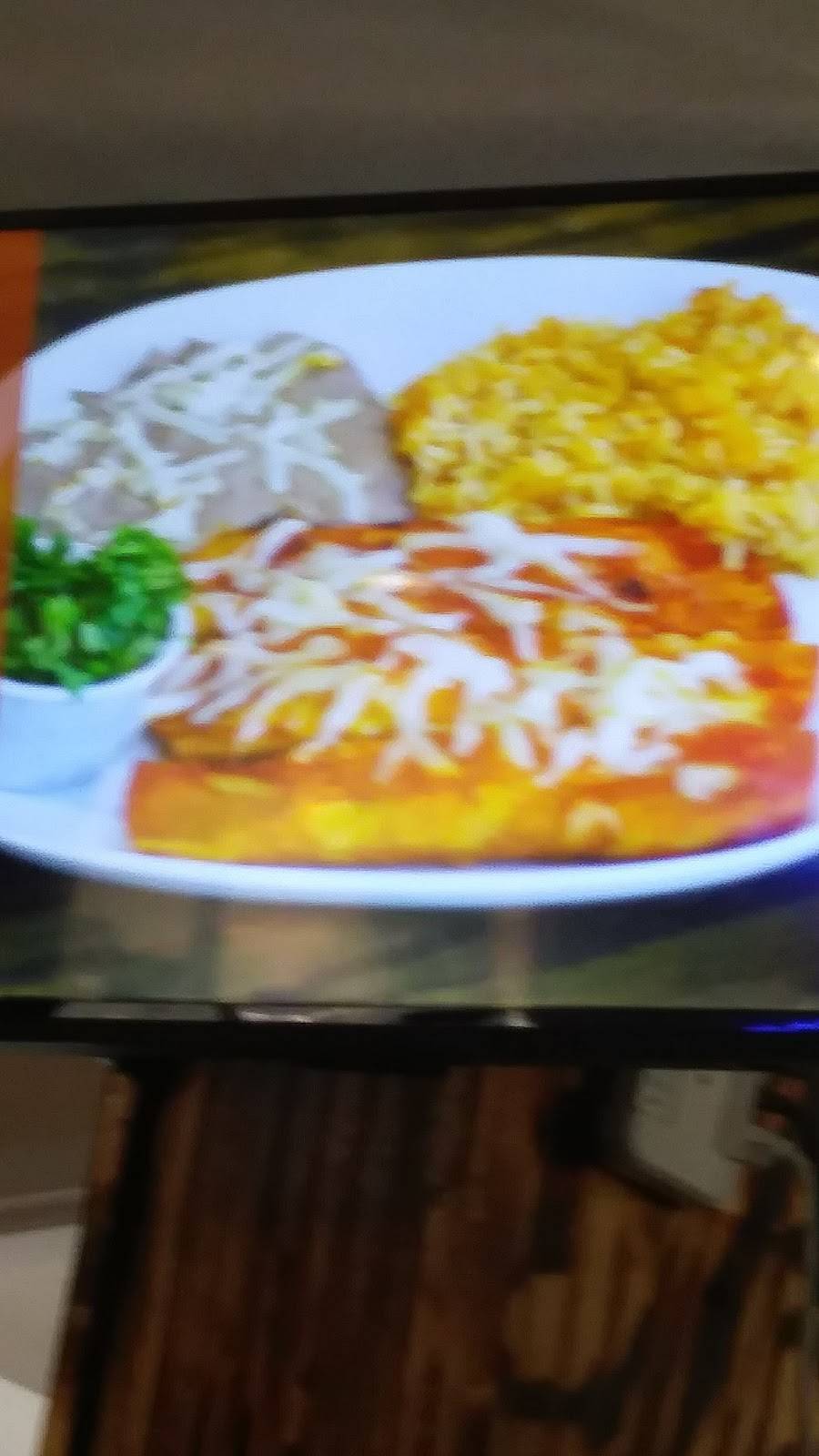 The Bulldog Cafe | restaurant | 10197 Alameda Ave, Socorro, TX 79927, USA | 9152198039 OR +1 915-219-8039