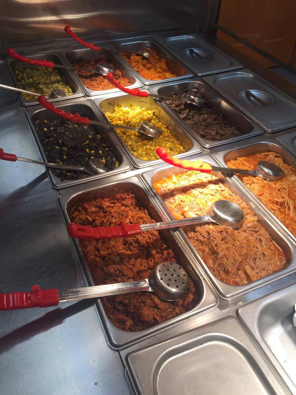 Las Quekas Mexican Quesadillas | restaurant | 1735 SW Military Dr, San Antonio, TX 78221, USA | 2105980126 OR +1 210-598-0126