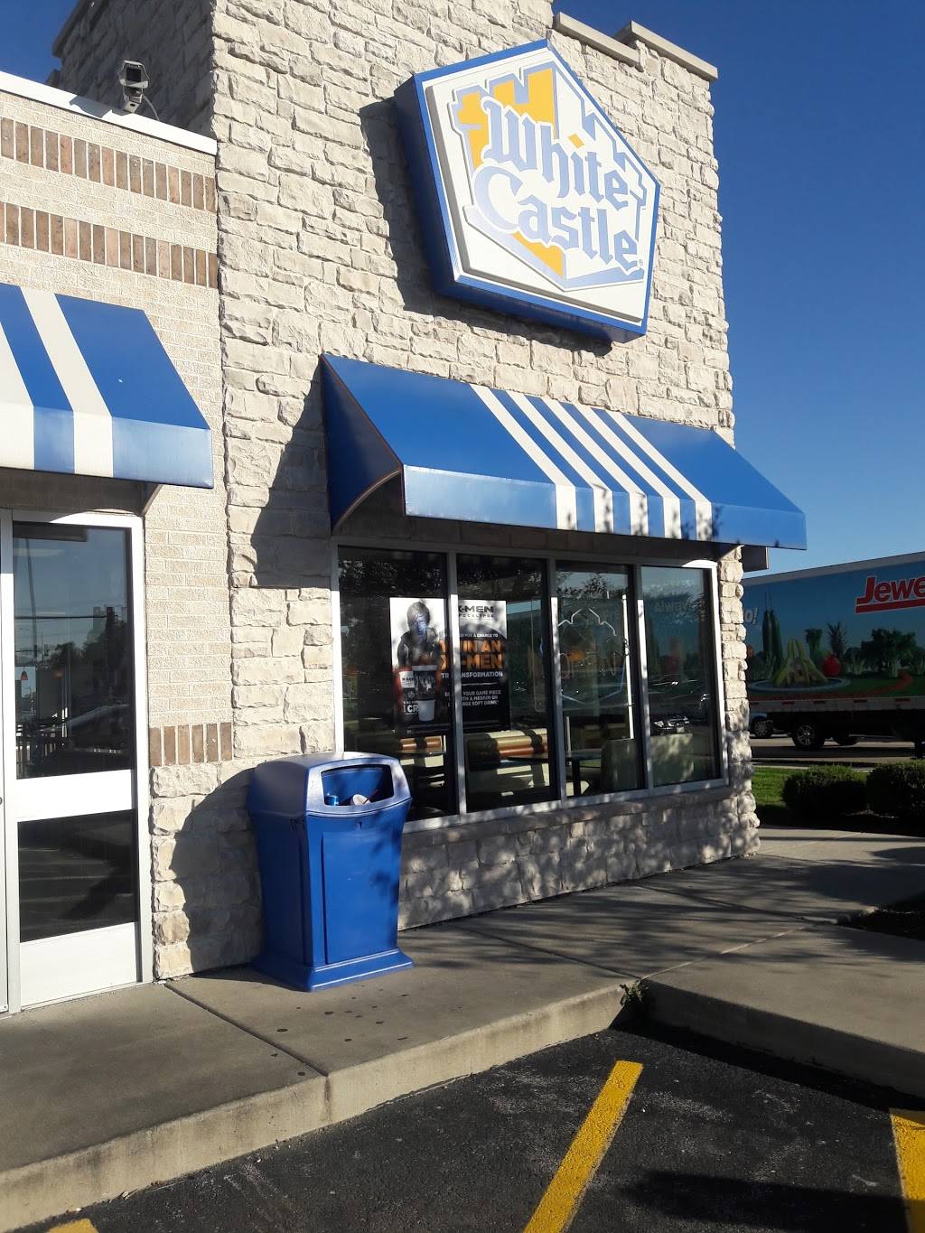 White Castle | restaurant | 306 W N Ave, Villa Park, IL 60181, USA | 6308330047 OR +1 630-833-0047
