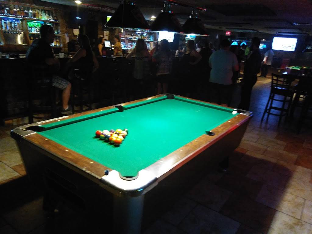 Schoops Hamburgers | restaurant | 151 Deanna Dr A, Lowell, IN 46356, USA | 2196968376 OR +1 219-696-8376