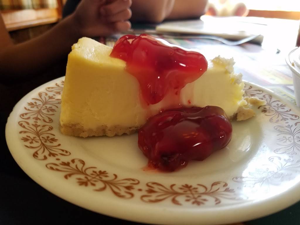 Wolfies Restaurant | restaurant | 52 S Main St, South Deerfield, MA 01373, USA | 4136657068 OR +1 413-665-7068