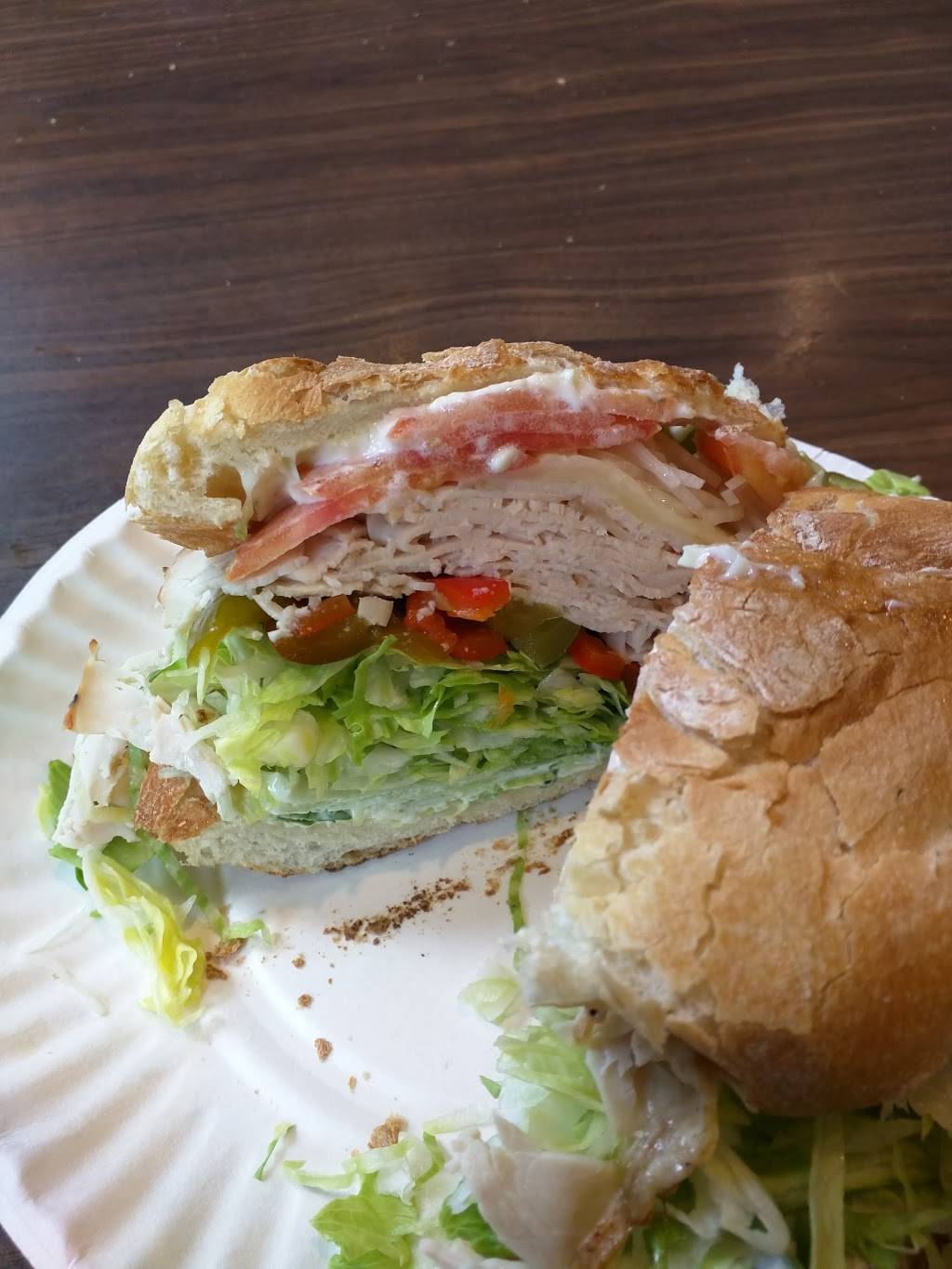 The Goosemen | restaurant | 102 W 4th St, Bethlehem, PA 18015, USA | 6108680176 OR +1 610-868-0176