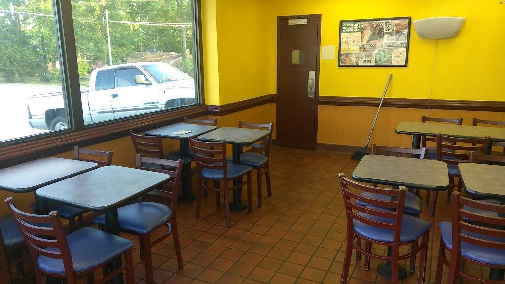 Churchs Chicken | restaurant | 1801 Watson Blvd, Warner Robins, GA 31093, USA | 4789290139 OR +1 478-929-0139