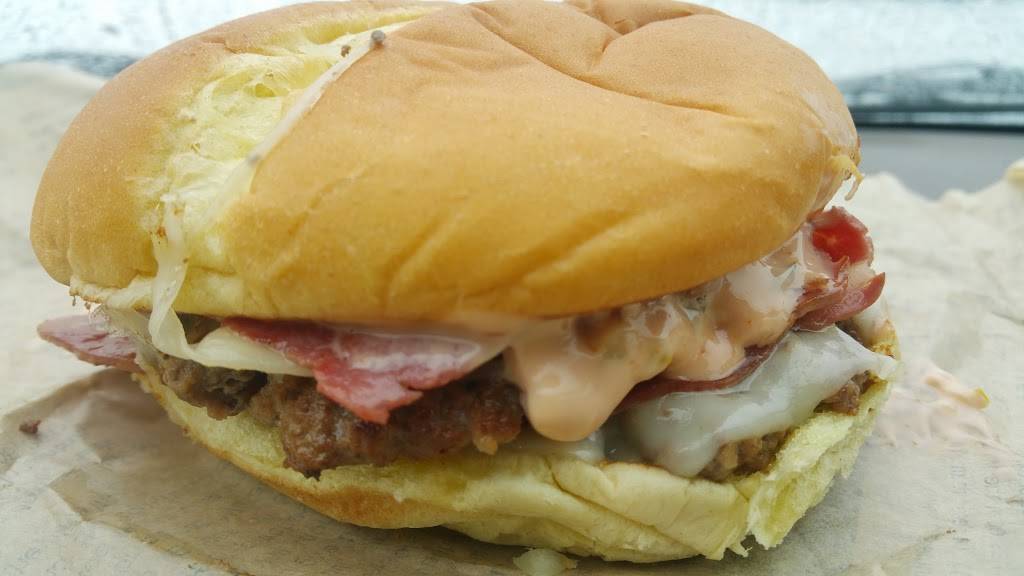 Wayback Burgers | restaurant | 816 NY-17M, Monroe, NY 10950, USA | 8453950707 OR +1 845-395-0707