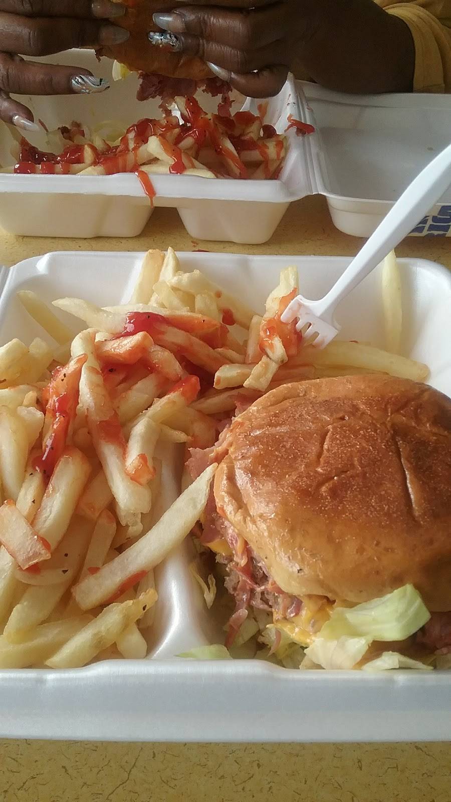 United Grill Coney Island | restaurant | 18800 Joseph Campau Ave, Detroit, MI 48234, USA | 3133686070 OR +1 313-368-6070