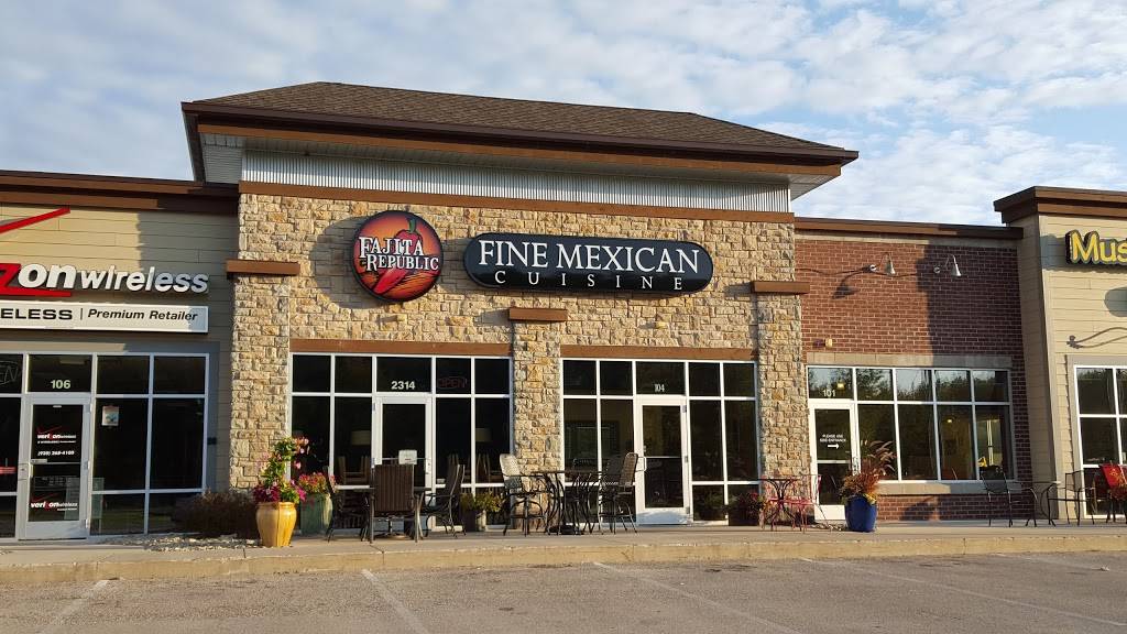Fajita Republic, LLC | restaurant | 2314 Lineville Rd #104, Suamico, WI 54313, USA | 9205449345 OR +1 920-544-9345