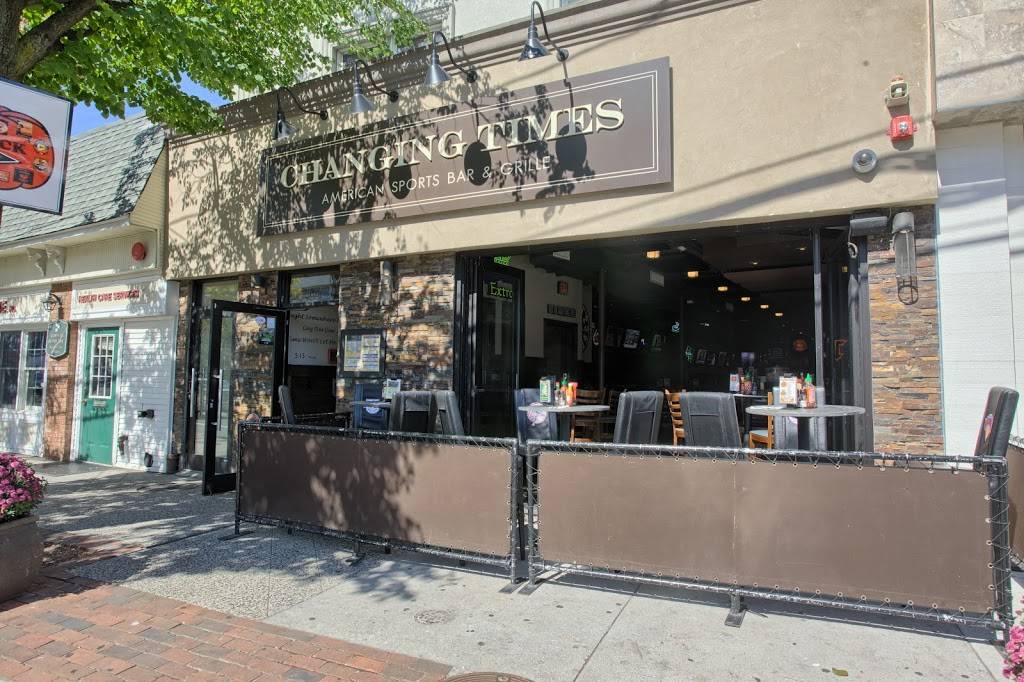 Changing Times | restaurant | 29 E Main St, Bay Shore, NY 11706, USA | 6316477871 OR +1 631-647-7871