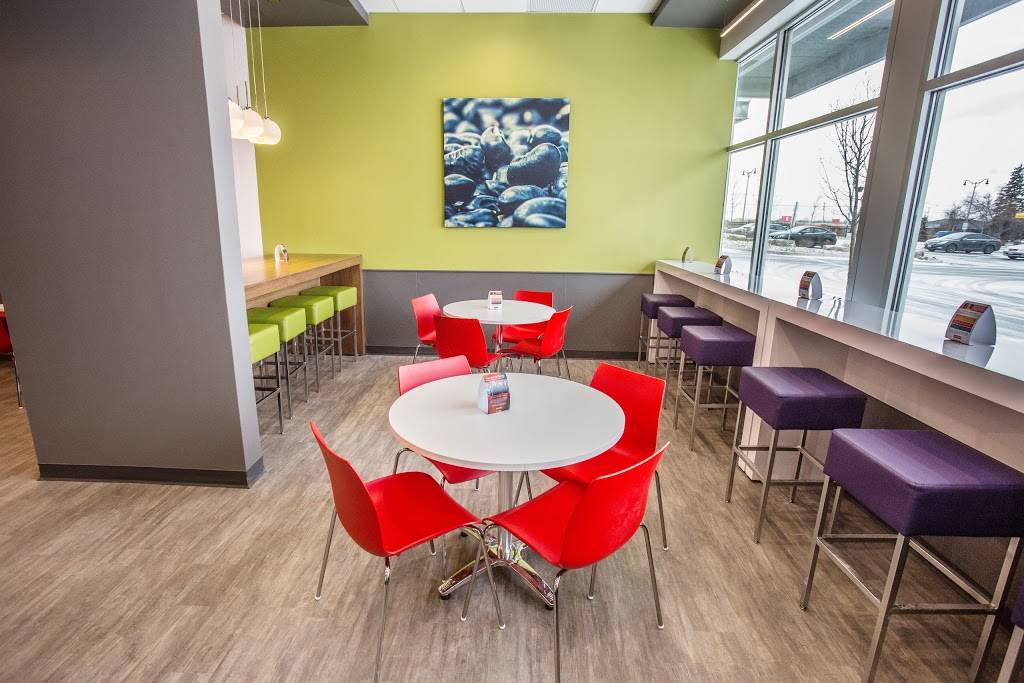 Quesada Burritos & Tacos | restaurant | 103 Clair Rd E B-102, Guelph, ON N1L 0J7, Canada | 5198224800 OR +1 519-822-4800