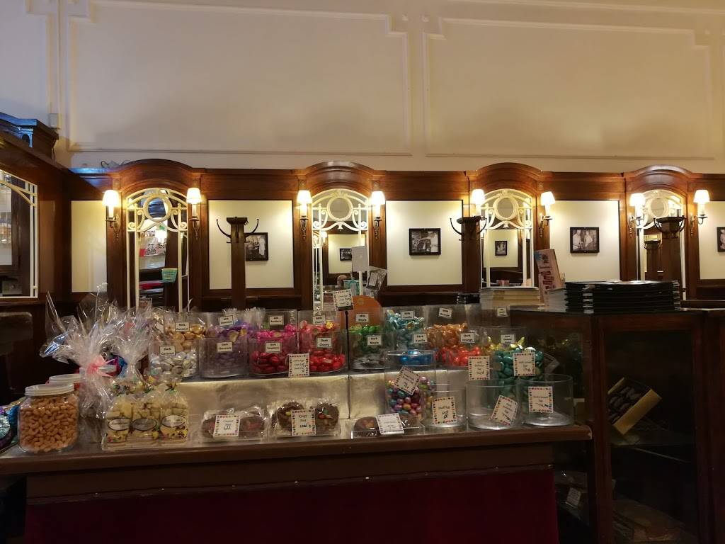 Beerntsens Confectionary Inc | restaurant | 108 N 8th St, Manitowoc, WI 54220, USA | 9206849616 OR +1 920-684-9616