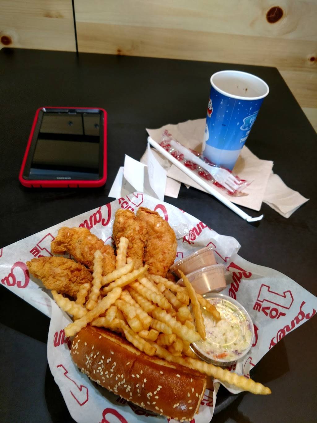 Raising Canes Chicken Fingers | meal takeaway | 470 N McCarran Blvd, Sparks, NV 89431, USA | 7753846036 OR +1 775-384-6036
