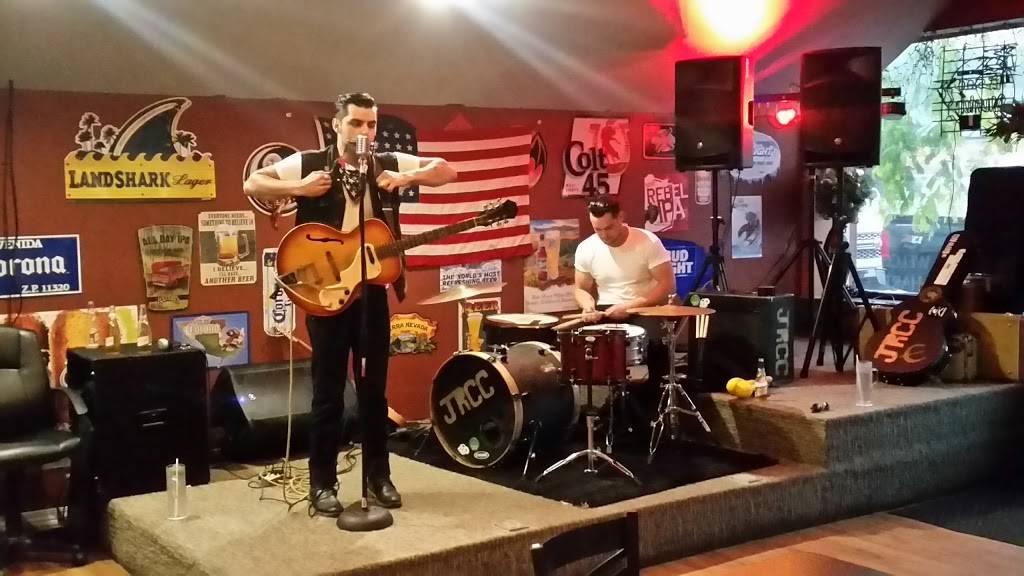 Kristis Pour House | restaurant | 211 E Main St, Hart, MI 49420, USA | 2318732378 OR +1 231-873-2378