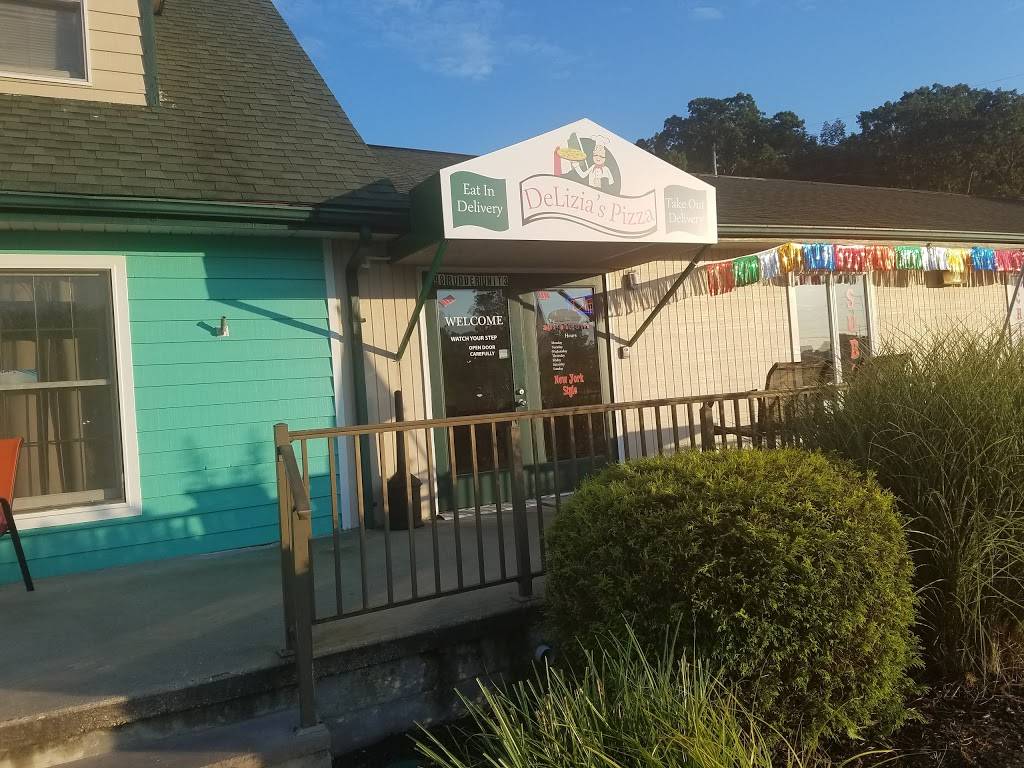 Delizias Pizza | restaurant | 98 Seafarers Village Rd, Millsboro, DE 19966, USA | 3029450111 OR +1 302-945-0111