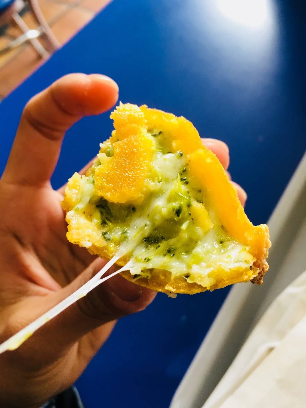 Mamas Empanadas | restaurant | 85-5 Northern Blvd, Jackson Heights, NY 11372, USA | 7185059937 OR +1 718-505-9937