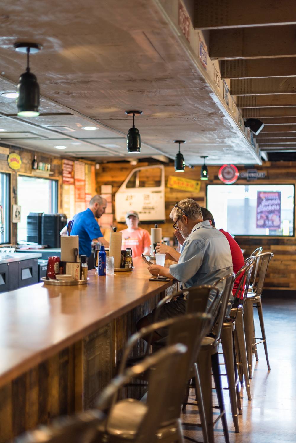 Willie Jewell’s Old School Bar-B-Q | restaurant | 2550 Sandy Plains Rd, Marietta, GA 30066, USA | 7709718283 OR +1 770-971-8283