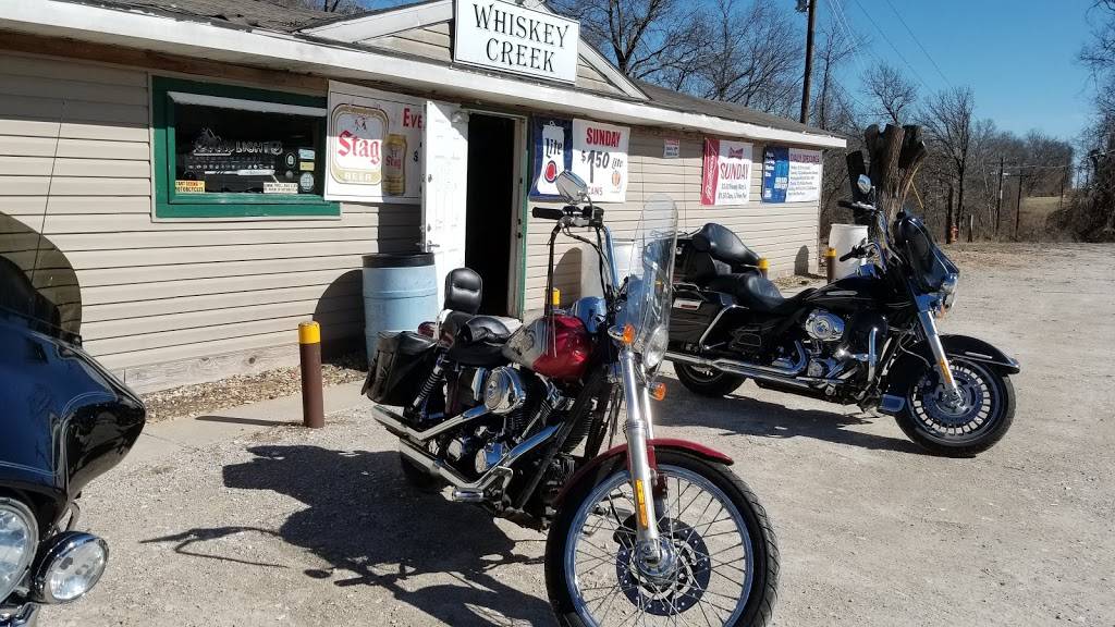 Whiskey Creek | restaurant | 16858 US-67, Jerseyville, IL 62052, USA | 6188855300 OR +1 618-885-5300