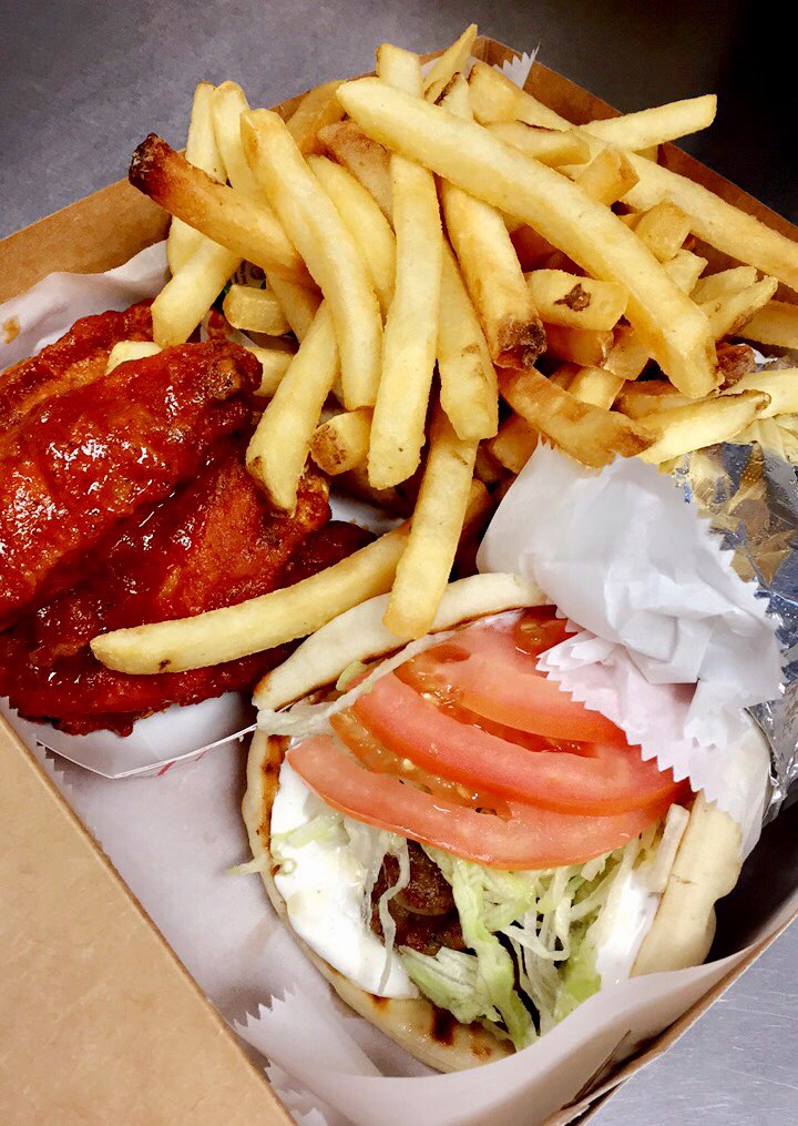 Wild Wing Station | restaurant | 2212 Dauphin Island Pkwy, Mobile, AL 36605, USA | 2512871824 OR +1 251-287-1824