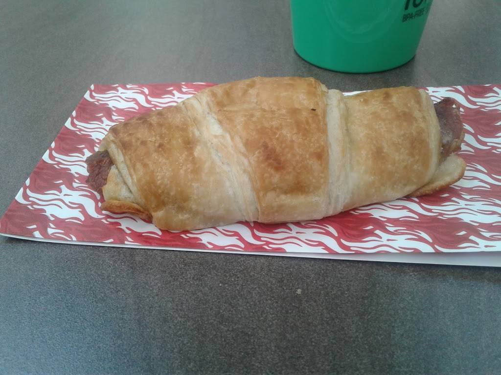 Starbucks | cafe | 500 Suncrest Towne Centre Drive, Morgantown, WV 26505, USA | 3042856780 OR +1 304-285-6780