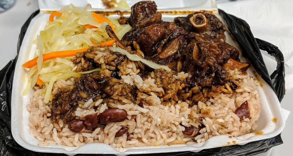 Caribbean Hut | restaurant | 651 Elton Ave, Bronx, NY 10455, USA | 3475909557 OR +1 347-590-9557