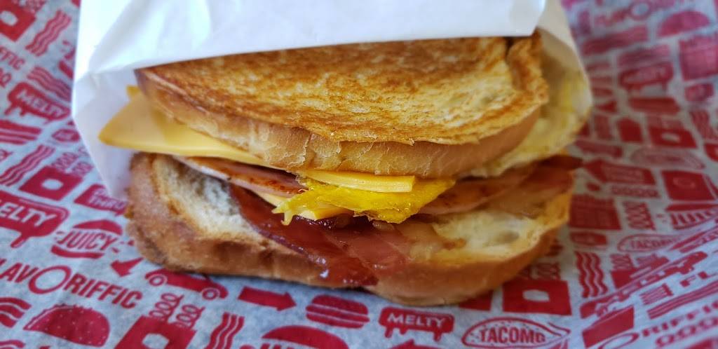 Jack in the Box | restaurant | 7806 Forest Point Blvd, Charlotte, NC 28217, USA | 7045271681 OR +1 704-527-1681